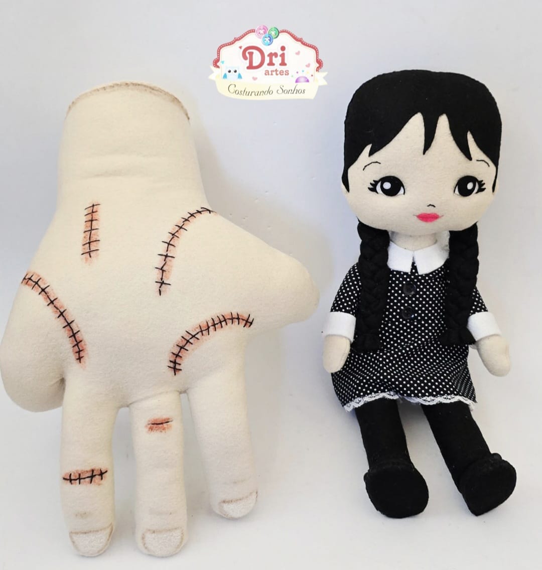 159 - Wandinha + Mãozinha